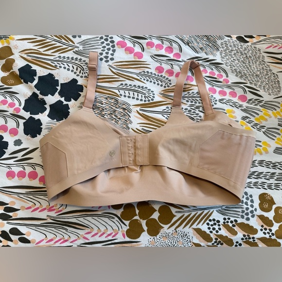 NEW Honeylove Crossover Bra Seamless Padded Mesh Sand 1X 40C/D NWOT - Picture 4 of 6